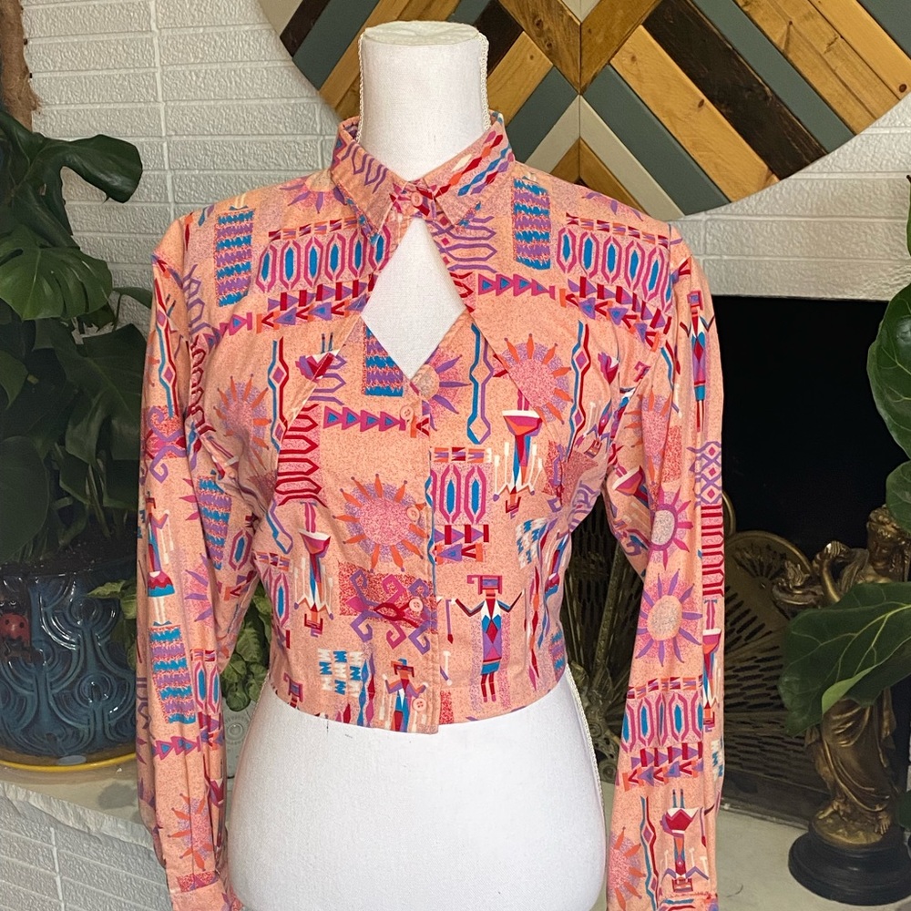 Wrangler Pink & Blue Geometric Keyhole Crop Shirt